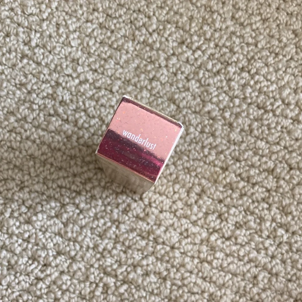 NEW Stila Glitter & Glow Liquid Eye Shadow Wanderlust 0.153 fl oz Full Size NIB